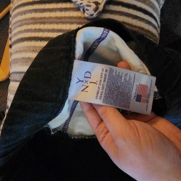 NYDJ Skinny Ankle Pull-On Black Jeans - Picture 6 of 6